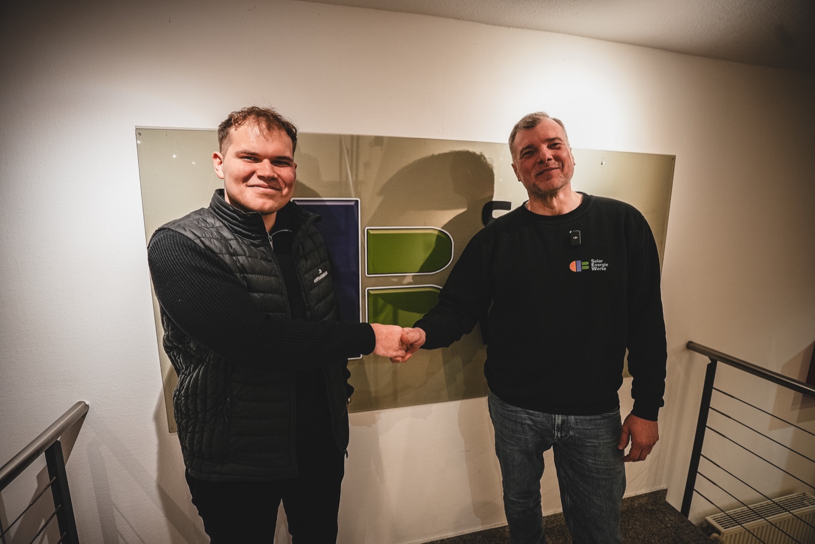 Anfragenfluss-Team vor Ort beim Partnerbetrieb